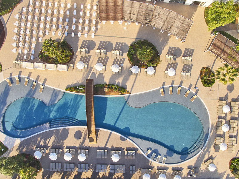 BG Tonga Tower Design Hotel & Suites 2