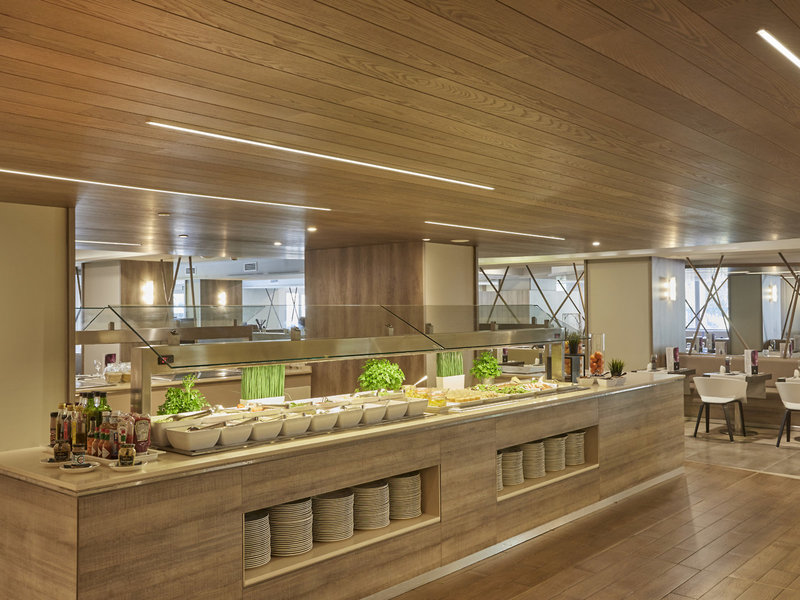 BG Tonga Tower Design Hotel & Suites 10