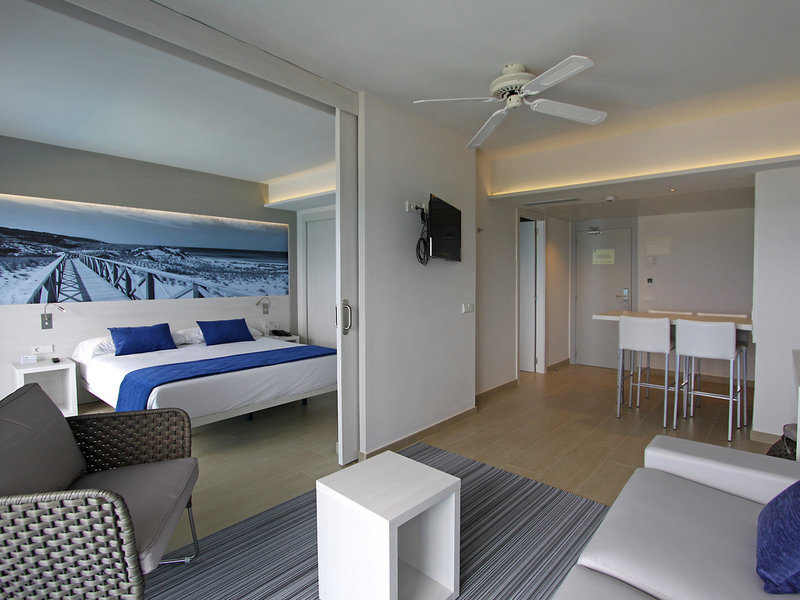 BG Tonga Tower Design Hotel & Suites 11