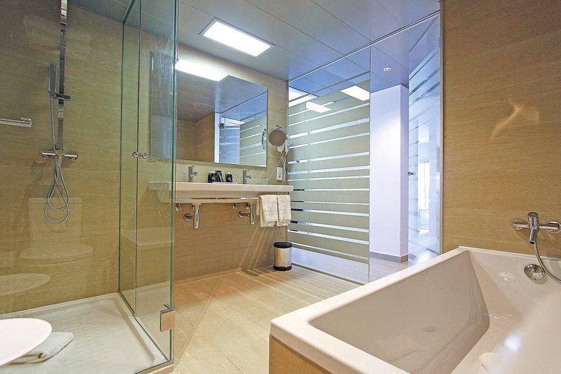 BG Tonga Tower Design Hotel & Suites 17