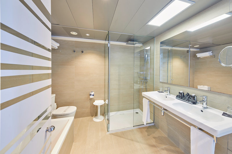 BG Tonga Tower Design Hotel & Suites 15