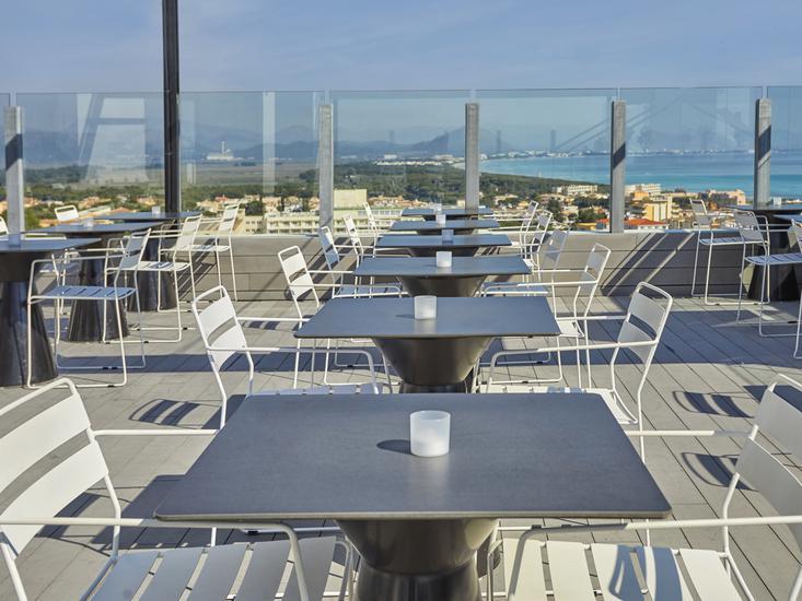 BG Tonga Tower Design Hotel & Suites 6