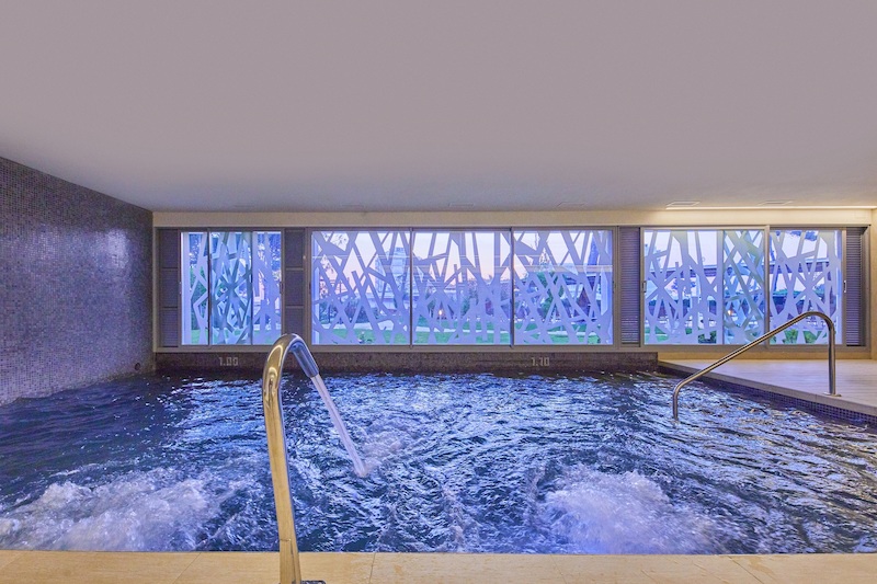 BG Tonga Tower Design Hotel & Suites 6