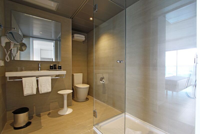 BG Tonga Tower Design Hotel & Suites 9