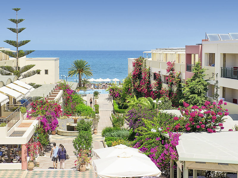 Hydramis Palace Beach Resort 3