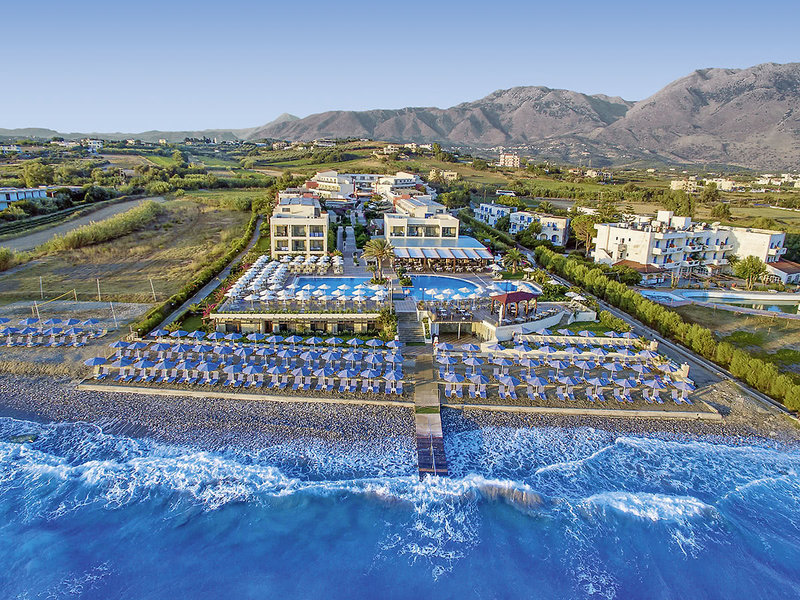 Hydramis Palace Beach Resort 4