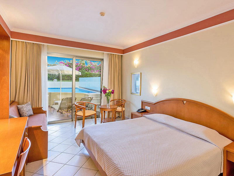 Hydramis Palace Beach Resort 7