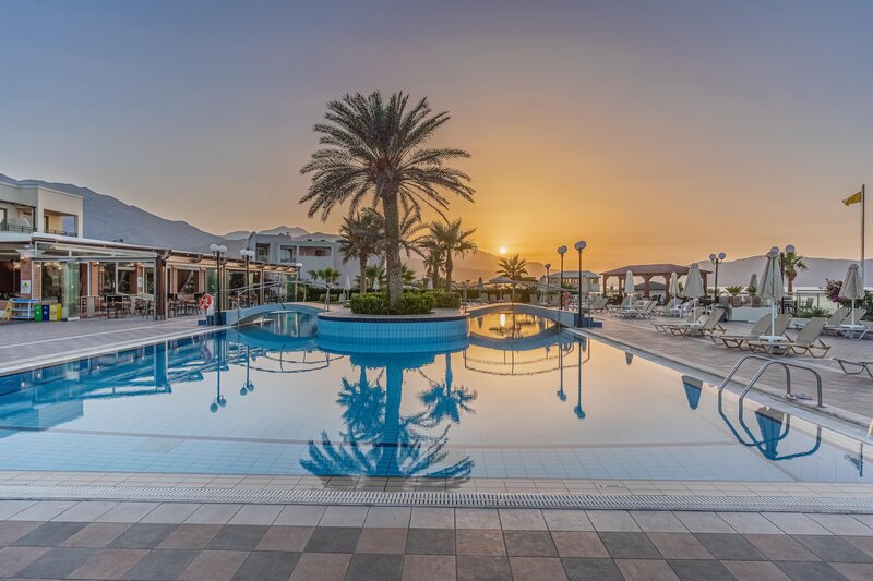 Hydramis Palace Beach Resort 11