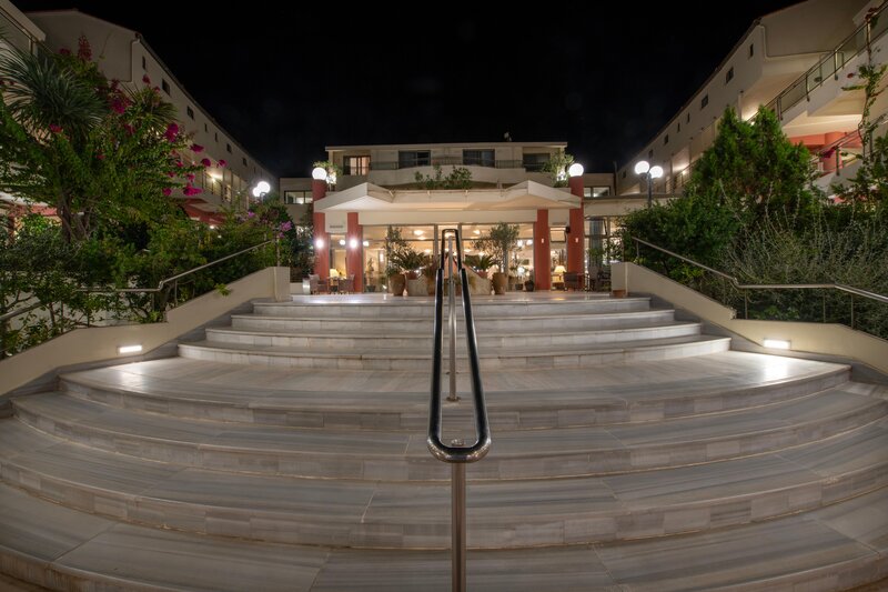 Hydramis Palace Beach Resort 20