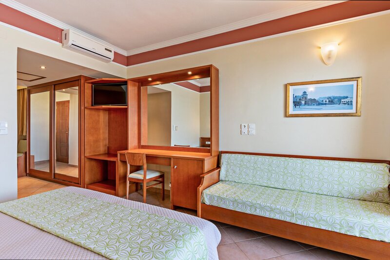 Hydramis Palace Beach Resort 27