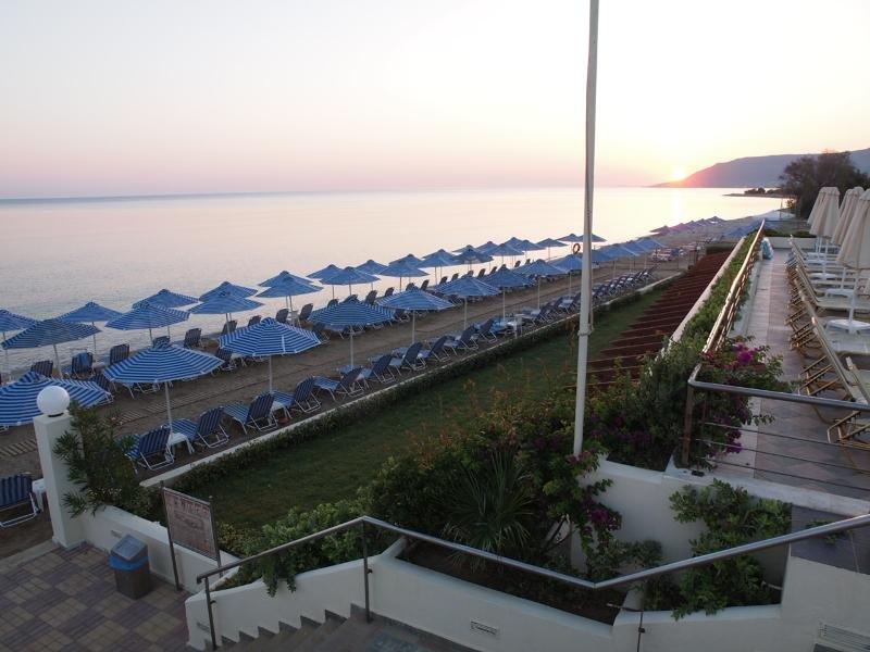 Hydramis Palace Beach Resort 43