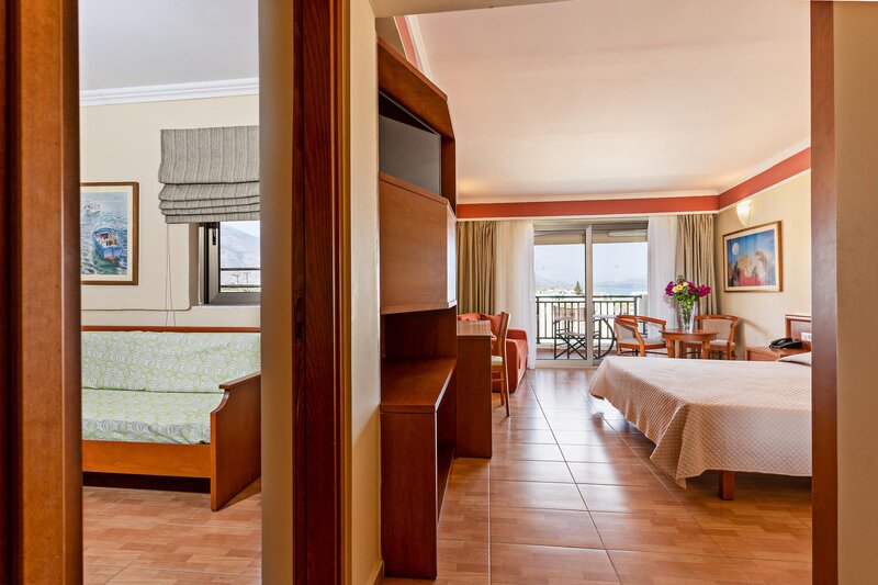 Hydramis Palace Beach Resort 94
