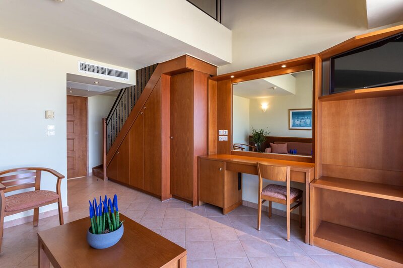 Hydramis Palace Beach Resort 101