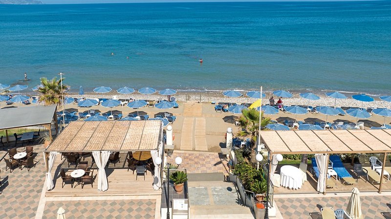 Hydramis Palace Beach Resort 2