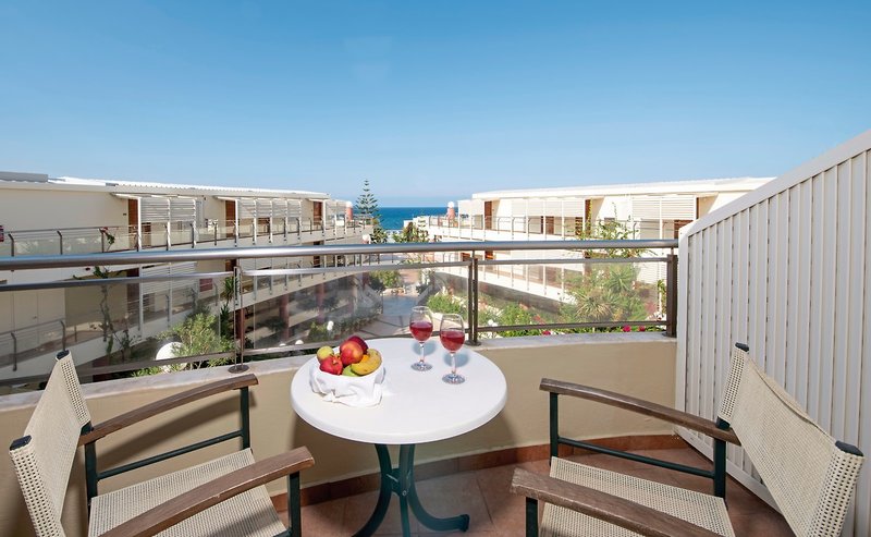 Hydramis Palace Beach Resort 14