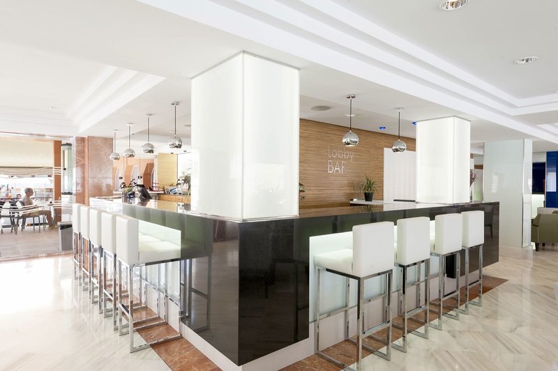 Vista Park Hotel & Apartments 8