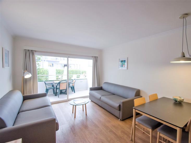 Vista Park Hotel & Apartments 4