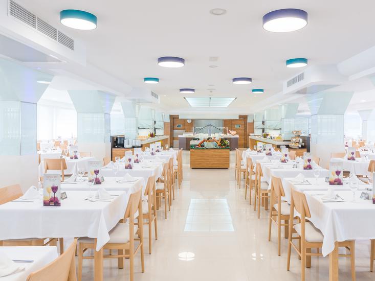 Vista Park Hotel & Apartments 5