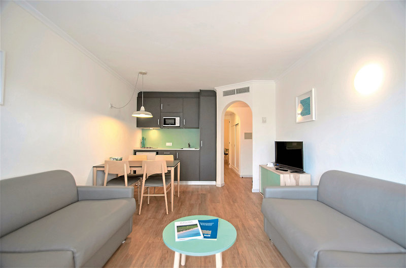 Vista Park Hotel & Apartments 10 - Lounge / Lobby