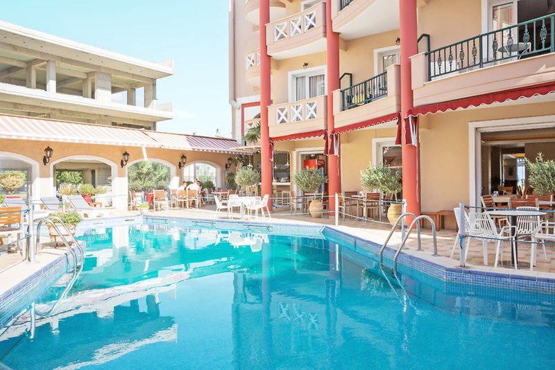 Evilion Sea & Sun Hotel 12