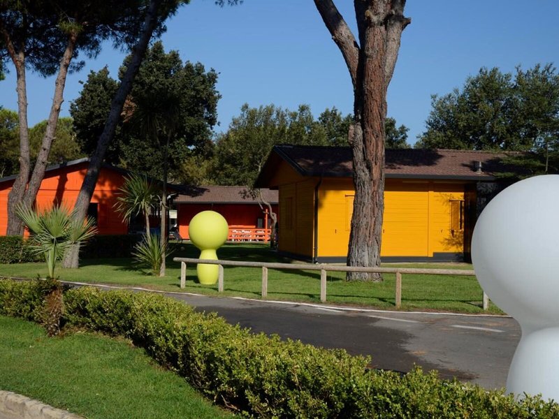 Villaggio Camping Baia Domizia 2