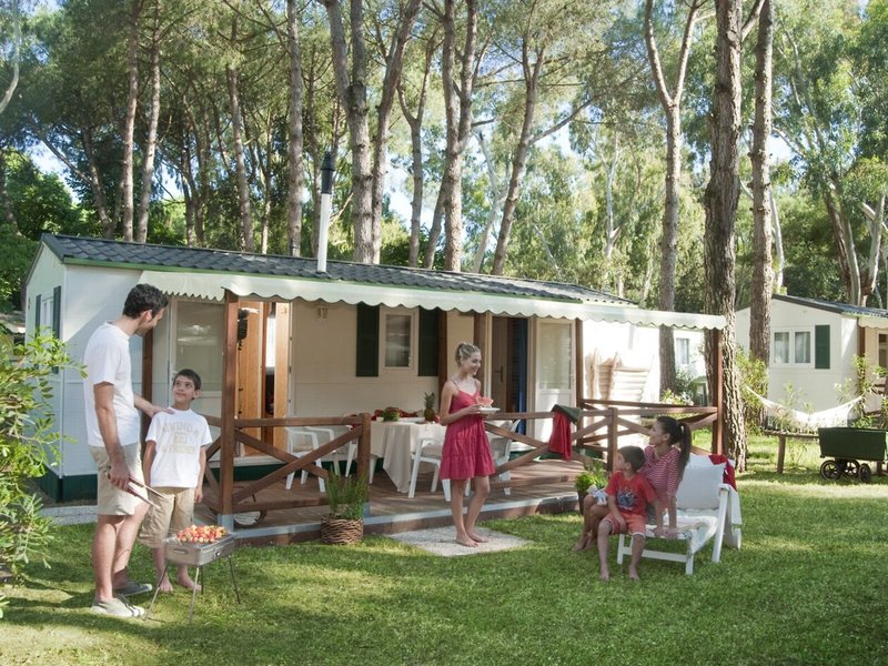 Villaggio Camping Baia Domizia 5