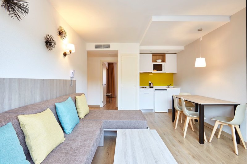 Universal Apartamentos Laguna Garden  2