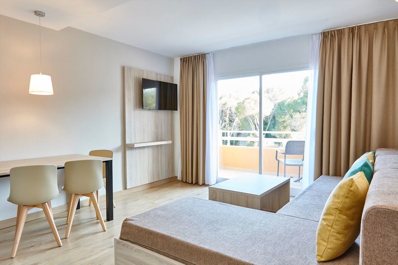 Universal Apartamentos Laguna Garden  3