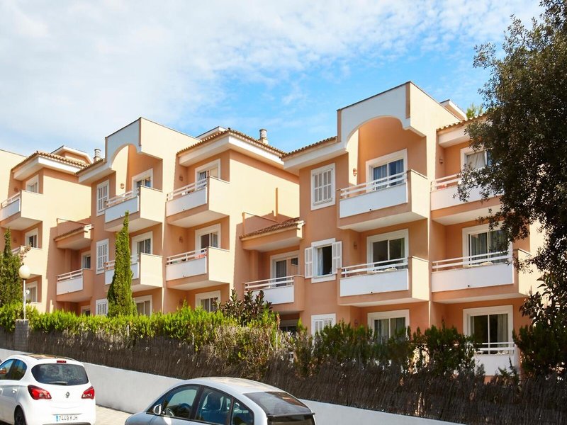 Universal Apartamentos Laguna Garden  4