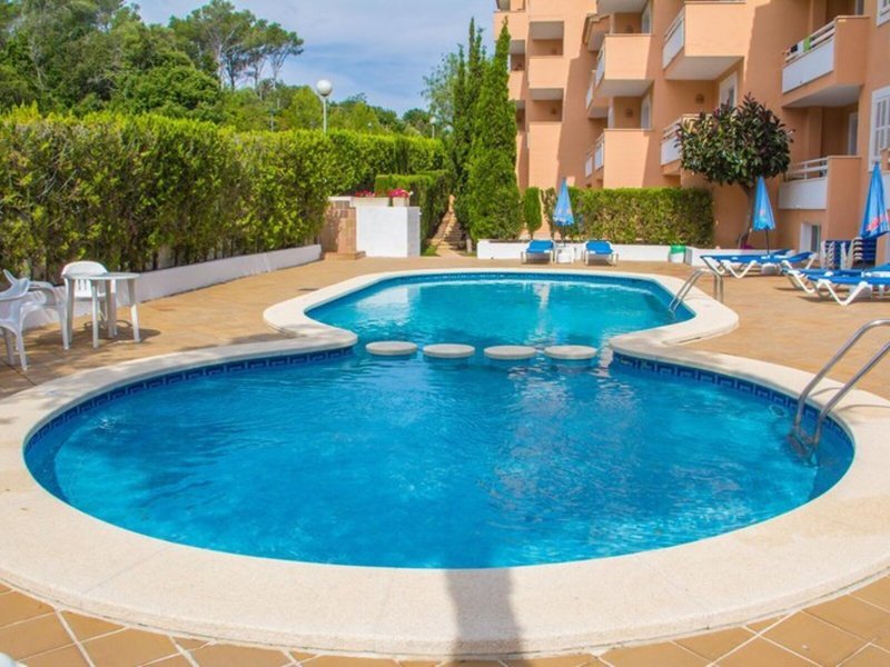 Universal Apartamentos Laguna Garden  9