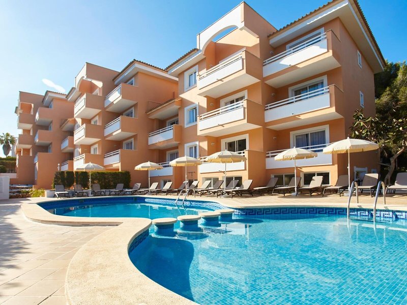 Universal Apartamentos Laguna Garden  13