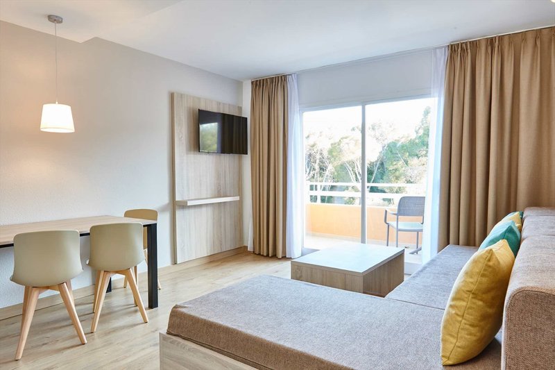 Universal Apartamentos Laguna Garden 9