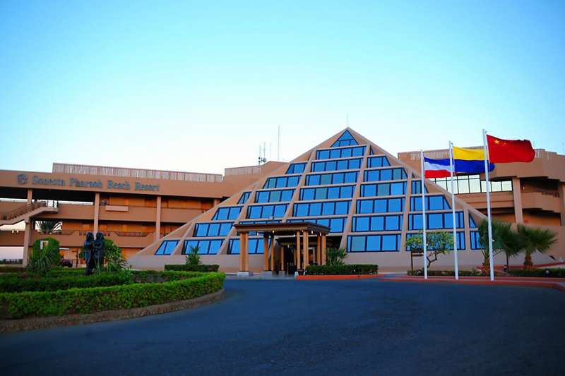 Pharaoh Azur Resort 9