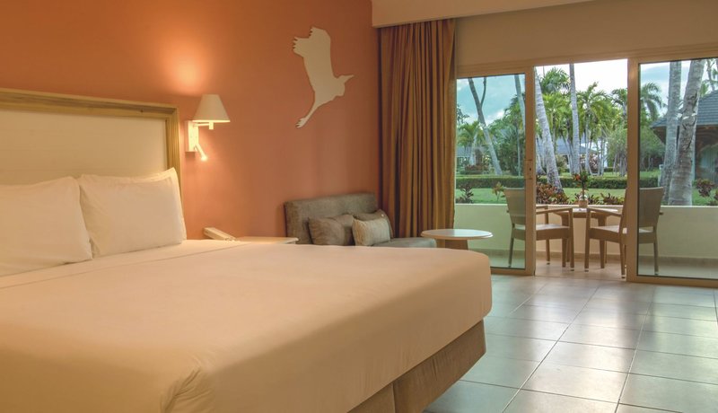 Iberostar Waves Punta Cana 13