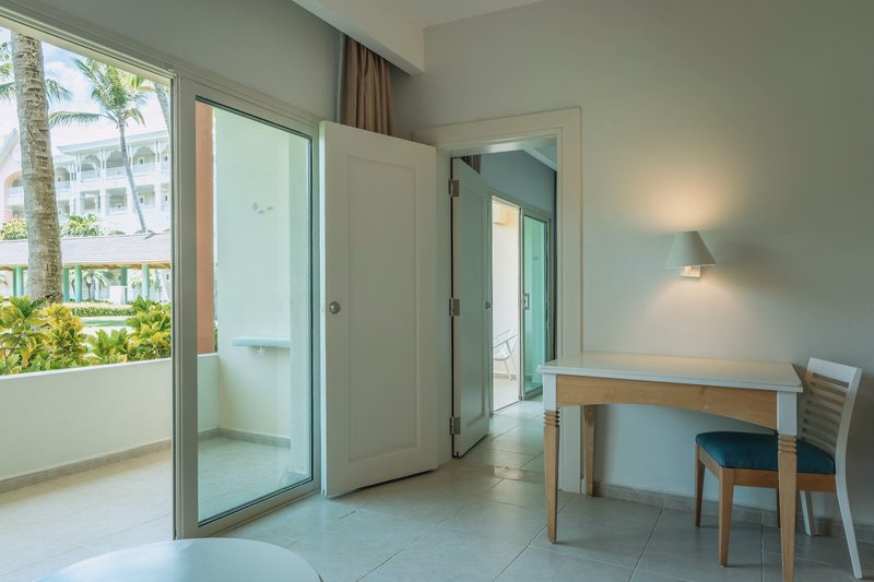 Iberostar Waves Punta Cana 16