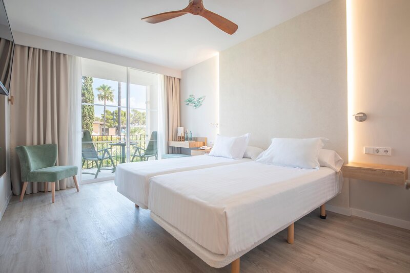 Blau Colonia Sant Jordi 13
