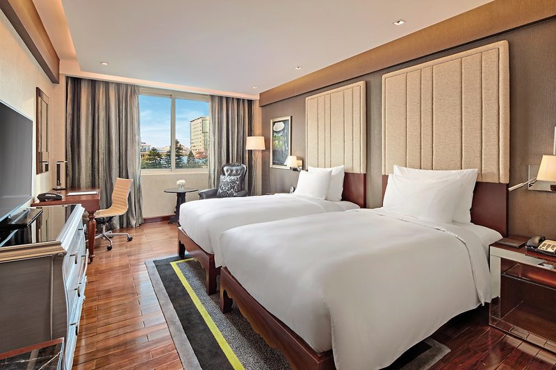 Mövenpick Hotel Hanoi Centre 11