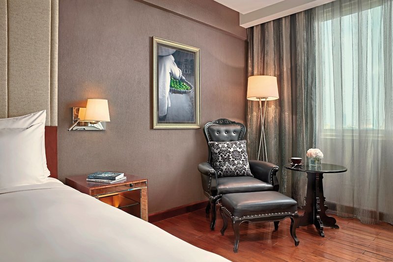 Mövenpick Hotel Hanoi Centre 13