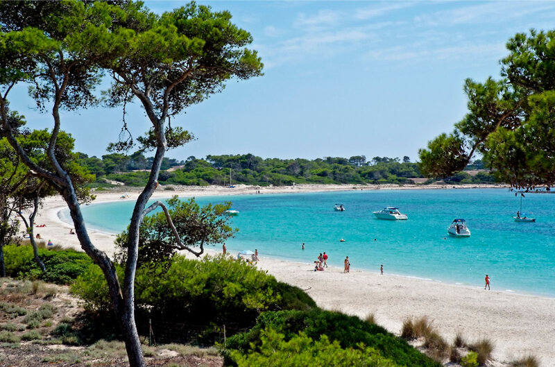 Isla de Cabrera Aparthotel 11