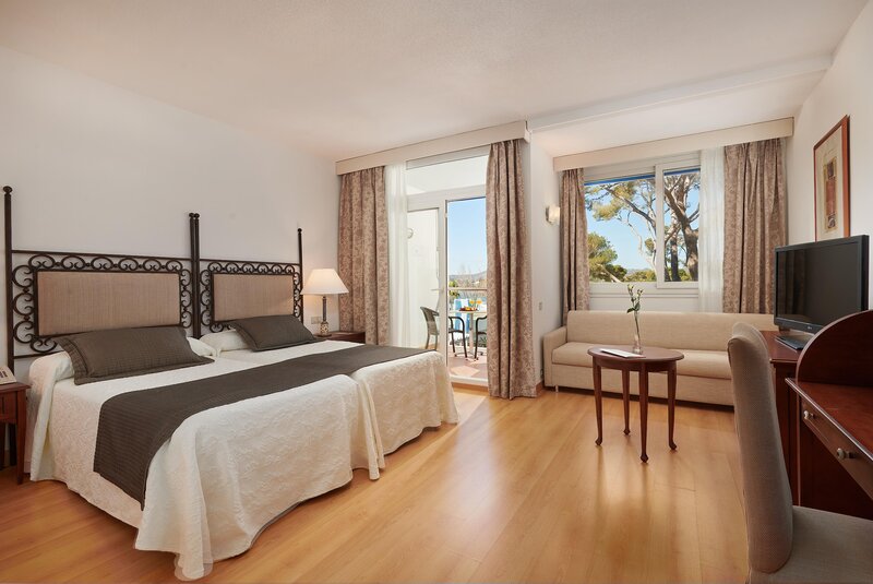 Hipotels Eurotel Punta Rotja 52