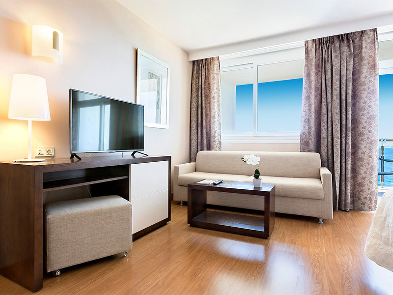 Hipotels Eurotel Punta Rotja 9 - Room Example