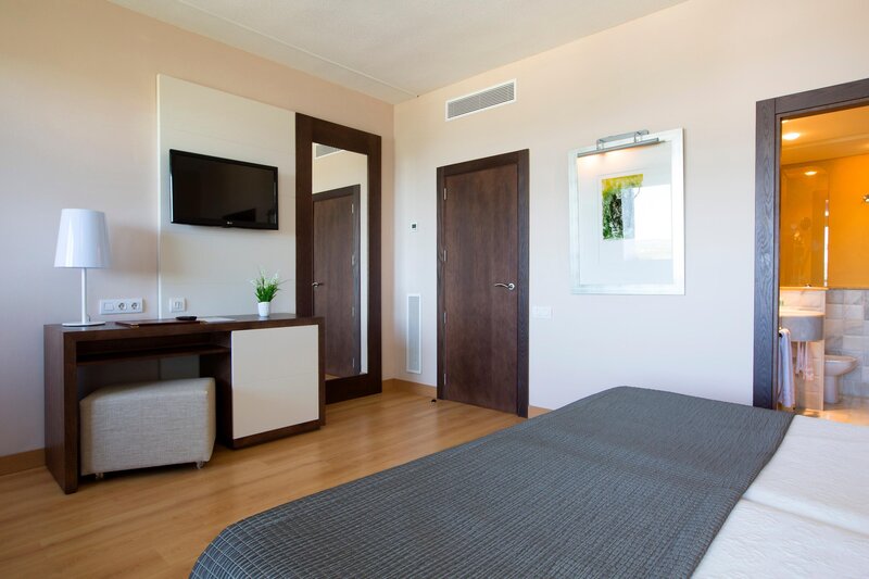 Hipotels Eurotel Punta Rotja 53 - Room Example