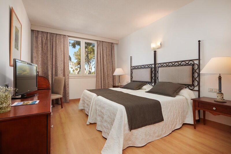 Hipotels Eurotel Punta Rotja 57 - Room Example