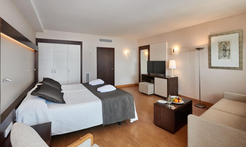 Hipotels Eurotel Punta Rotja 59 - Room Example
