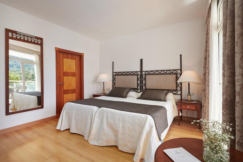 Hipotels Eurotel Punta Rotja 68 - Room Example