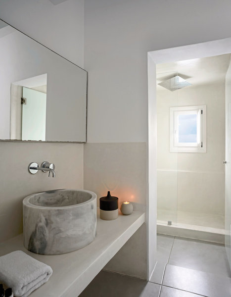 Panorama Studios & Suites 17 - Bathroom Example