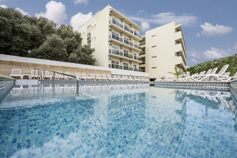 azuline Hotel Bahamas & Bahamas II 3