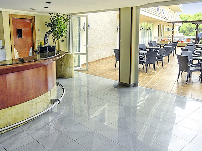 azuline Hotel Bahamas & Bahamas II 5