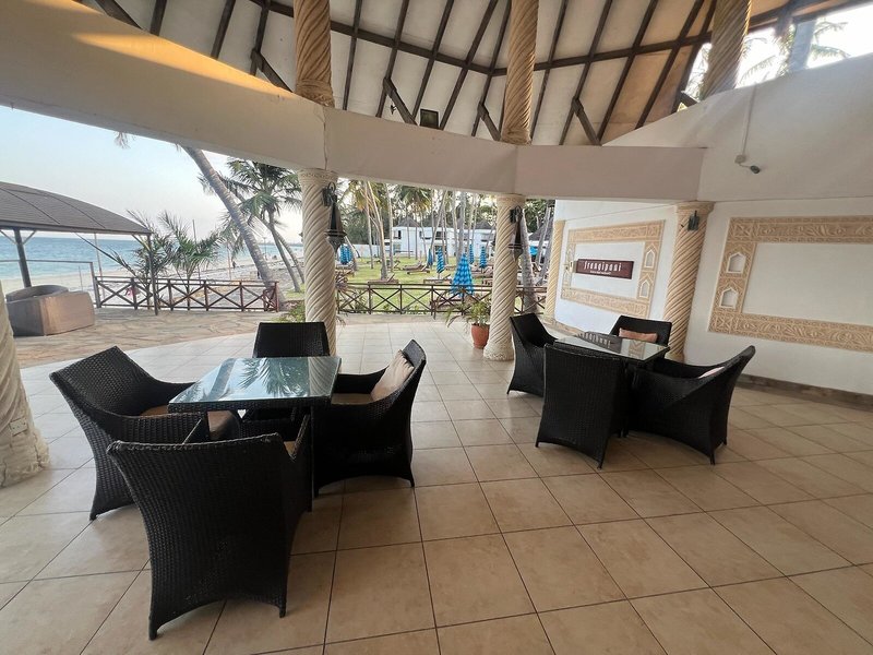 Kenya Bay Beach 16