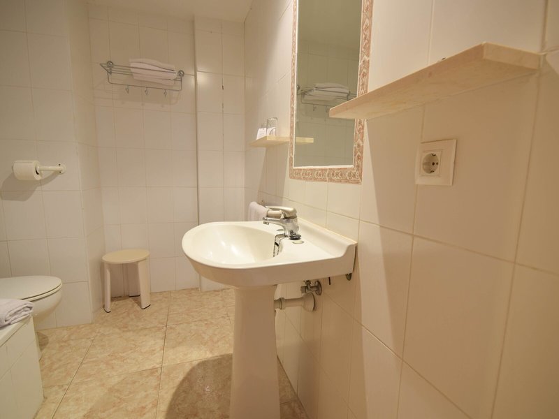Houm Nets - Erwachsenenhotel 30